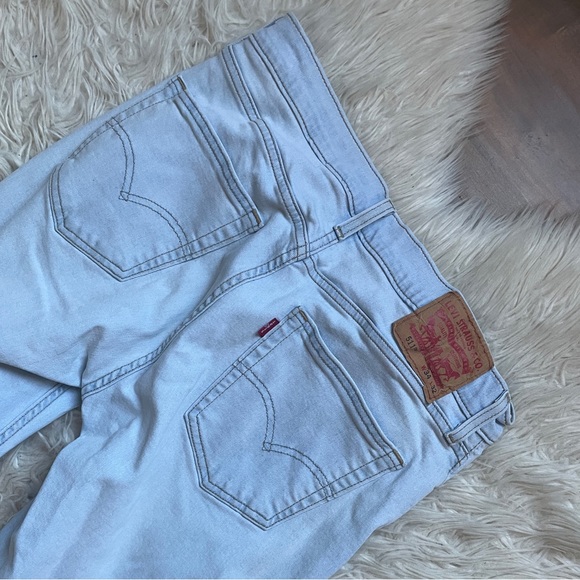 Levi Jeans - Picture 3 of 4